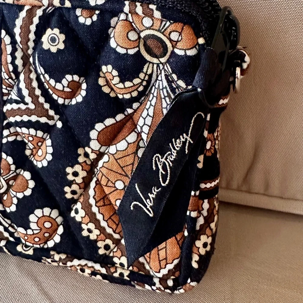 Vera Bradley Caffe Latte Zip-Around Cellphone Wallet Wristlet - Picture 5 of 9